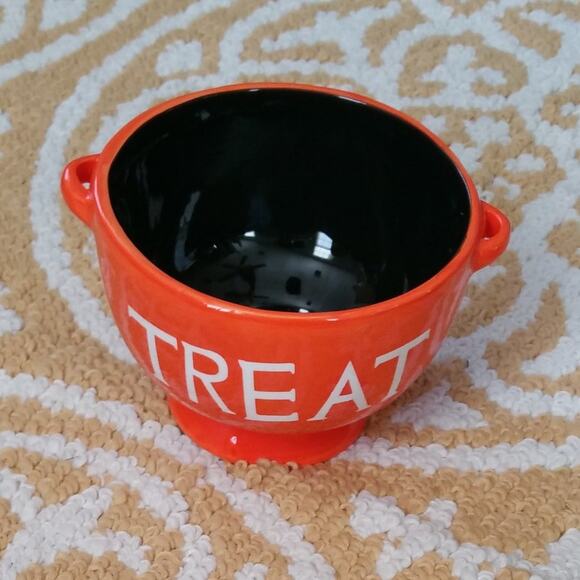 Nicole's Kitchen Treat Halloween Bowl Orange & Black - Picture 2 of 6